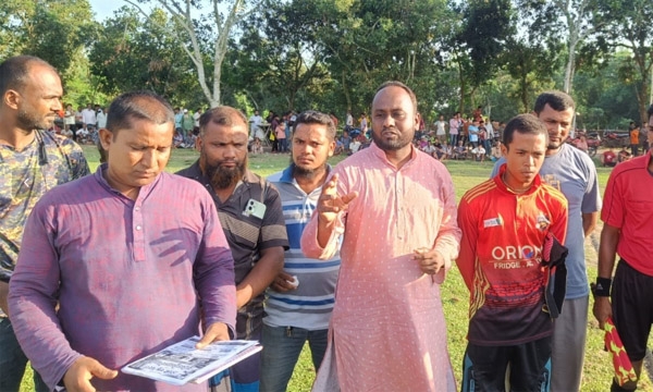 ঠাকুরগাঁওয়ের বালিয়াডাঙ্গীর চৌরঙ্গী ফুটবল টুর্নামেন্টের দ্বিতীয় খেলা অনুষ্ঠিত